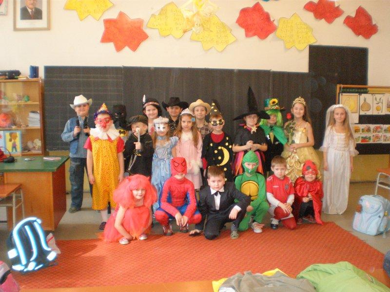 príprava masiek v   oddelení-1.JPG